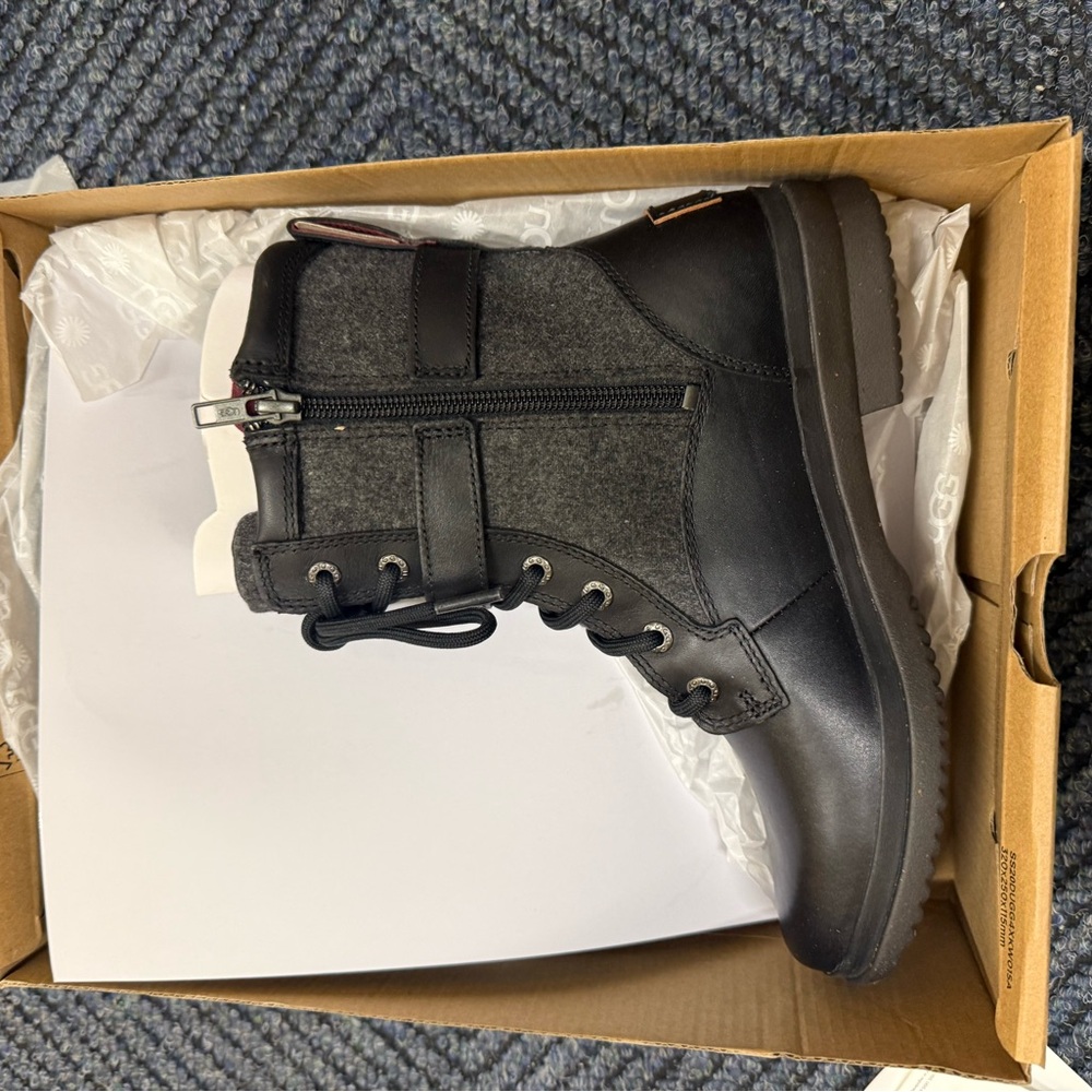 NWT UGG Kesey Black Waterproof Winter Boots Women’s Size 7